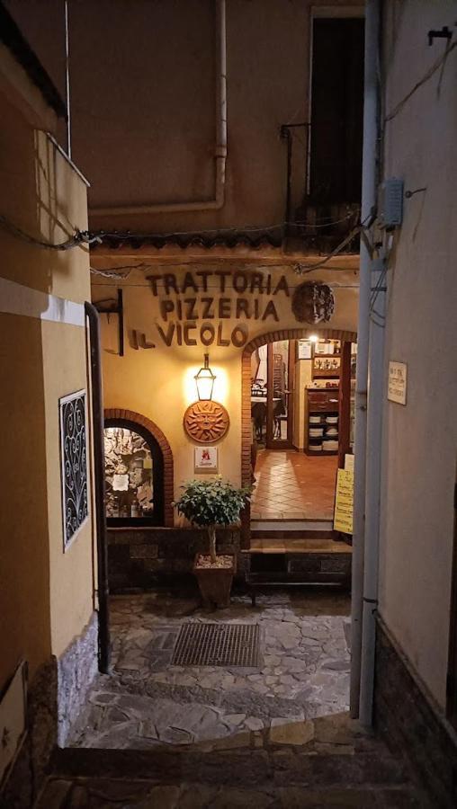 Вилла “Il Vicolo” Casa Vacanze Кастельмола Экстерьер фото